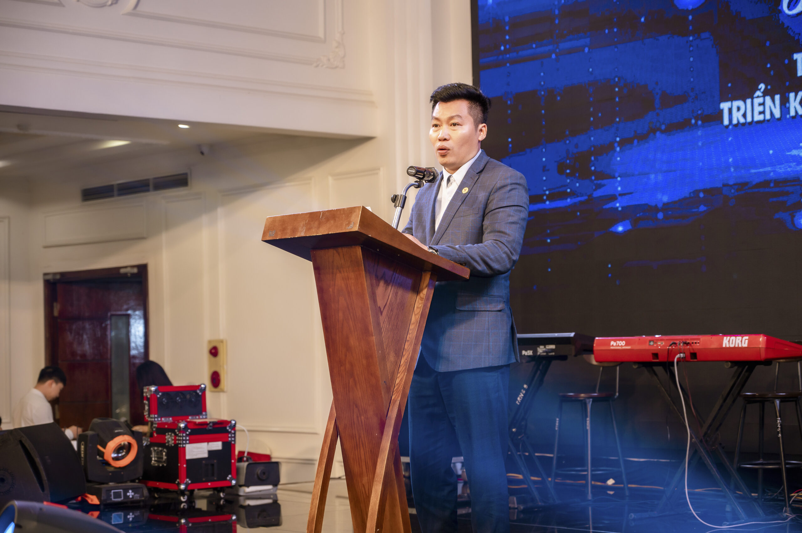 Phó Chủ tịch Hội Doanh nhân trẻ Việt Nam - Hoàng Công Đoàn phát biểu tại hội nghị.