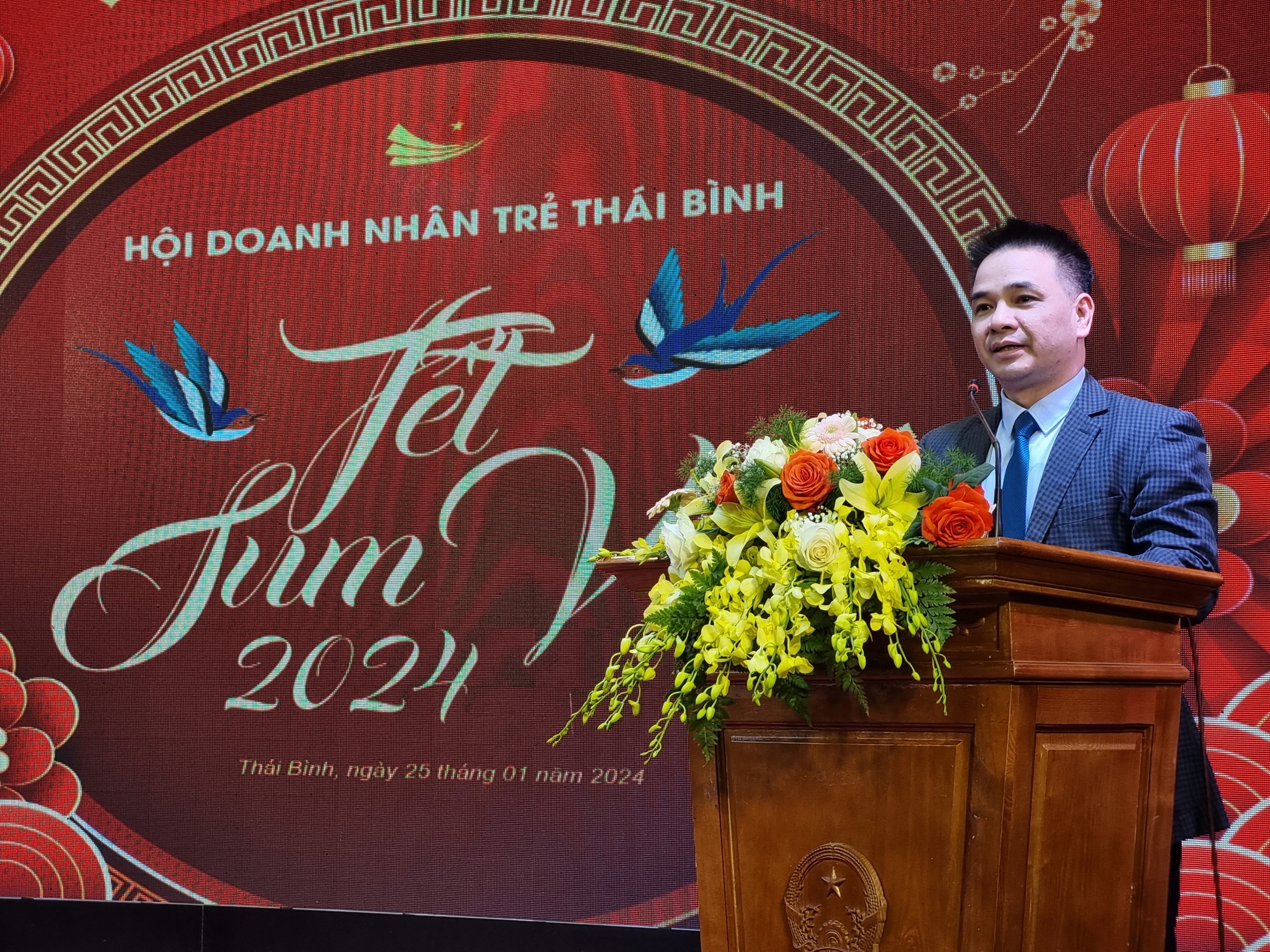 Anh Nguyễn Doãn Thắng, Phó Chủ tịch - Tổng thư ký Hội Doanh nhân trẻ Việt Nam phát biểu tại chương trình.